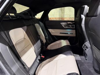 Jaguar XF 2.0d R-Sport Saloon 4dr Diesel Auto AWD Euro 6 (s/s) (240 ps)