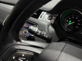 Land Rover Range Rover Evoque 2.0 TD4 HSE Dynamic SUV 5dr Diesel Auto 4WD Euro 6 (s/s) (180 ps