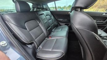 Kia Sportage 2.0 CRDi KX-3 SUV 5dr Diesel Auto AWD Euro 6 (134 bhp)