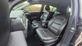 Kia Sportage 2.0 CRDi KX-3 SUV 5dr Diesel Auto AWD Euro 6 (134 bhp)
