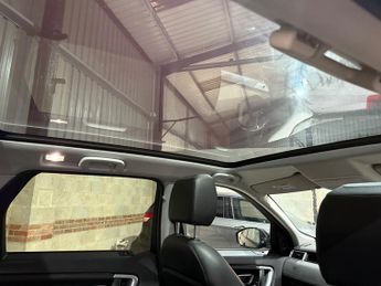 Land Rover Discovery Sport 2.0 TD4 HSE Black SUV 5dr Diesel Auto 4WD Euro 6 (s/s) (180 ps)