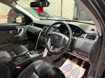 Land Rover Discovery Sport 2.0 TD4 HSE Black SUV 5dr Diesel Auto 4WD Euro 6 (s/s) (180 ps)