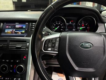 Land Rover Discovery Sport 2.0 TD4 HSE Black SUV 5dr Diesel Auto 4WD Euro 6 (s/s) (180 ps)