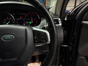 Land Rover Discovery Sport 2.0 TD4 HSE Black SUV 5dr Diesel Auto 4WD Euro 6 (s/s) (180 ps)