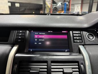 Land Rover Discovery Sport 2.0 TD4 HSE Black SUV 5dr Diesel Auto 4WD Euro 6 (s/s) (180 ps)