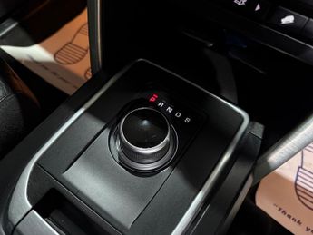 Land Rover Discovery Sport 2.0 TD4 HSE Black SUV 5dr Diesel Auto 4WD Euro 6 (s/s) (180 ps)