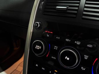 Land Rover Discovery Sport 2.0 TD4 HSE Black SUV 5dr Diesel Auto 4WD Euro 6 (s/s) (180 ps)