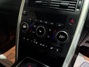 Land Rover Discovery Sport 2.0 TD4 HSE Black SUV 5dr Diesel Auto 4WD Euro 6 (s/s) (180 ps)