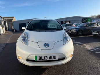 Nissan LEAF 24kWh Acenta Hatchback 5dr Electric Auto (107 bhp)