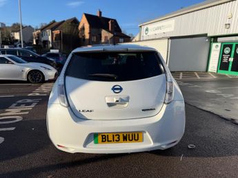 Nissan LEAF 24kWh Acenta Hatchback 5dr Electric Auto (107 bhp)