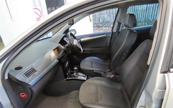 Vauxhall Astra 1.8i 16v Design Estate 5dr Petrol Automatic (187 g/km, 138 bhp)