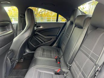 Mercedes-Benz CLA Class 2.1 CLA220d Sport Coupe 4dr Diesel 7G-DCT Euro 6 (s/s) (177 ps)