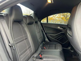 Mercedes-Benz CLA Class 2.1 CLA220d Sport Coupe 4dr Diesel 7G-DCT Euro 6 (s/s) (177 ps)