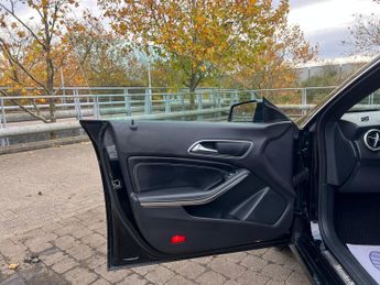 Mercedes-Benz CLA Class 2.1 CLA220d Sport Coupe 4dr Diesel 7G-DCT Euro 6 (s/s) (177 ps)