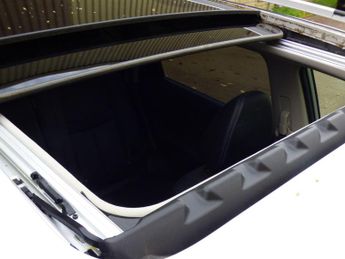 Nissan X-Trail 1.6 dCi Tekna SUV 5dr Diesel XTRON Euro 5 (s/s) (130 ps)