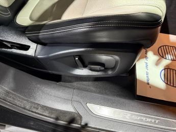 Jaguar F-Pace 2.0 D180 R-Sport SUV 5dr Diesel Auto AWD Euro 6 (s/s) (180 ps)