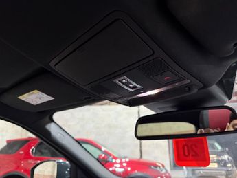 Land Rover Range Rover Evoque 2.0 TD4 HSE Dynamic SUV 5dr Diesel Auto 4WD Euro 6 (s/s) (180 ps