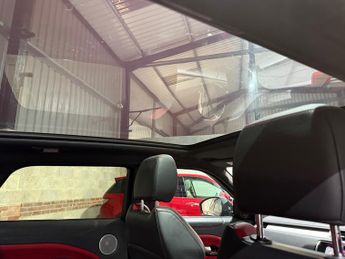 Land Rover Range Rover Evoque 2.0 TD4 HSE Dynamic SUV 5dr Diesel Auto 4WD Euro 6 (s/s) (180 ps