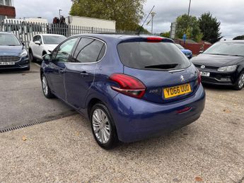 Peugeot 208 1.2 PureTech Allure Hatchback 5dr Petrol EAT Euro 6 (s/s) (110 p