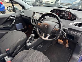 Peugeot 208 1.2 PureTech Allure Hatchback 5dr Petrol EAT Euro 6 (s/s) (110 p