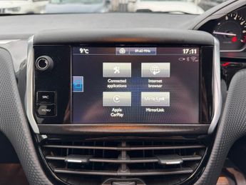 Peugeot 208 1.2 PureTech Allure Hatchback 5dr Petrol EAT Euro 6 (s/s) (110 p