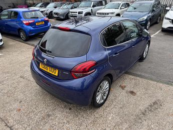 Peugeot 208 1.2 PureTech Allure Hatchback 5dr Petrol EAT Euro 6 (s/s) (110 p