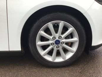 Ford Focus 1.5 TDCi Titanium Hatchback 5dr Diesel Manual Euro 6 (s/s) (120 