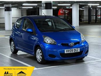 Toyota AYGO 1.0 VVT-i Blue Hatchback 3dr Petrol MultiMode Euro 4 (67 bhp)