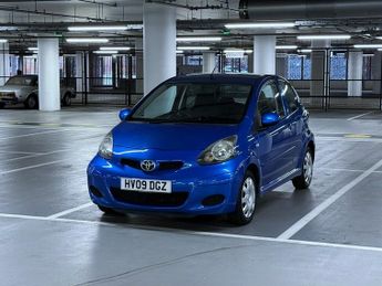 Toyota Aygo 1.0 VVT-i Blue Hatchback 3dr Petrol MultiMode Euro 4 (67 bhp)
