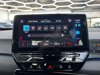 Volkswagen ID.3 Pro 58kWh Life Hatchback 5dr Electric Auto (145 ps)