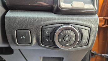 Ford Ranger 2.0 EcoBlue Wildtrak Pickup Double Cab 4dr Diesel Auto 4WD Euro 