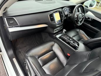 Volvo XC90 2.0 D5 PowerPulse Momentum Pro SUV 5dr Diesel Auto 4WD Euro 6 (s