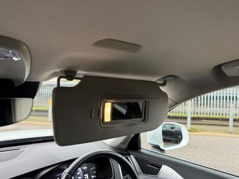 Volvo XC90 2.0 D5 PowerPulse Momentum Pro SUV 5dr Diesel Auto 4WD Euro 6 (s