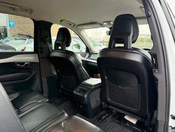 Volvo XC90 2.0 D5 PowerPulse Momentum Pro SUV 5dr Diesel Auto 4WD Euro 6 (s