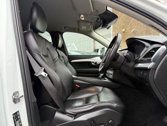 Volvo XC90 2.0 D5 PowerPulse Momentum Pro SUV 5dr Diesel Auto 4WD Euro 6 (s