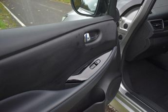 Nissan LEAF 39kWh N-Connecta Auto 5dr