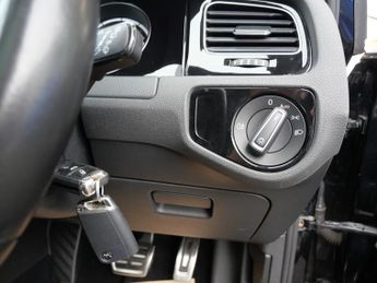 Volkswagen Golf 2.0 TSI BlueMotion Tech R DSG 4Motion Euro 6 (s/s) (300 ps) 5dr 