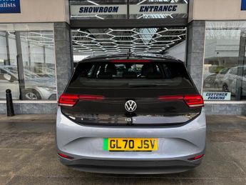 Volkswagen ID.3 Pro Performance 58kWh Life Hatchback Electric Auto (204 ps) 5dr