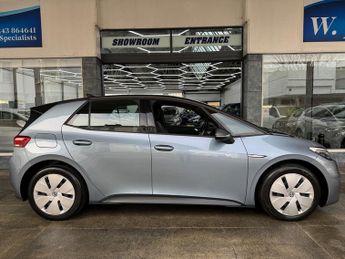 Volkswagen ID.3 Pro Performance 58kWh Life Hatchback Electric Auto (204 ps) 5dr