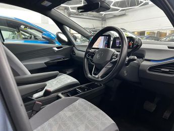 Volkswagen ID.3 Pro Performance 58kWh Life Hatchback Electric Auto (204 ps) 5dr