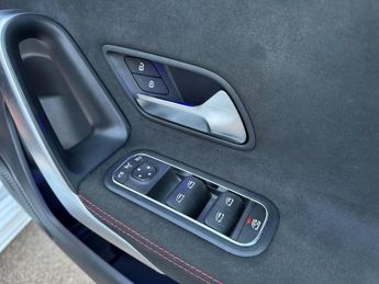 Mercedes-Benz A Class 1.5 A180d AMG Line (Premium) Hatchback 5dr Diesel 7G-DCT Euro 6 