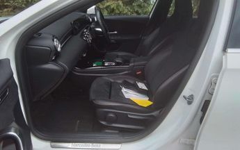 Mercedes-Benz A Class 1.5 A180d AMG Line (Premium) Hatchback 5dr Diesel 7G-DCT Euro 6 