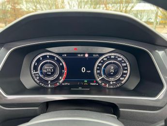 Volkswagen Tiguan 2.0 TSI SEL SUV 5dr Petrol DSG 4Motion Euro 6 (s/s) (180 ps)