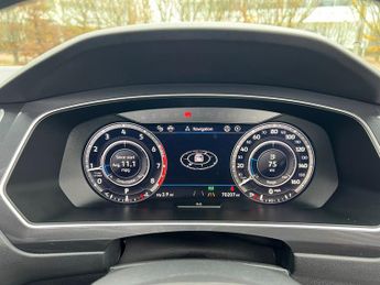 Volkswagen Tiguan 2.0 TSI SEL SUV 5dr Petrol DSG 4Motion Euro 6 (s/s) (180 ps)