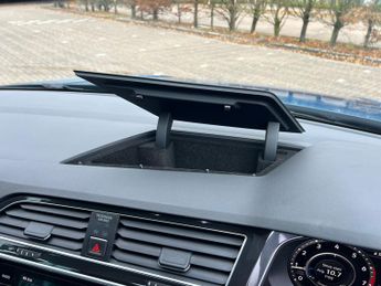 Volkswagen Tiguan 2.0 TSI SEL SUV 5dr Petrol DSG 4Motion Euro 6 (s/s) (180 ps)