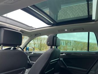 Volkswagen Tiguan 2.0 TSI SEL SUV 5dr Petrol DSG 4Motion Euro 6 (s/s) (180 ps)