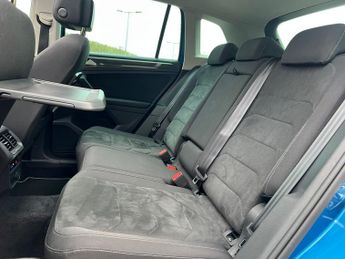Volkswagen Tiguan 2.0 TSI SEL SUV 5dr Petrol DSG 4Motion Euro 6 (s/s) (180 ps)
