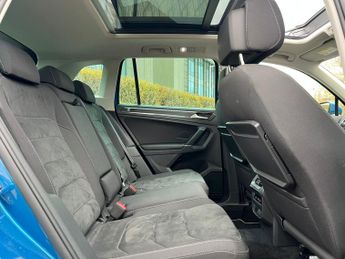 Volkswagen Tiguan 2.0 TSI SEL SUV 5dr Petrol DSG 4Motion Euro 6 (s/s) (180 ps)