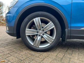 Volkswagen Tiguan 2.0 TSI SEL SUV 5dr Petrol DSG 4Motion Euro 6 (s/s) (180 ps)