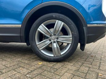 Volkswagen Tiguan 2.0 TSI SEL SUV 5dr Petrol DSG 4Motion Euro 6 (s/s) (180 ps)